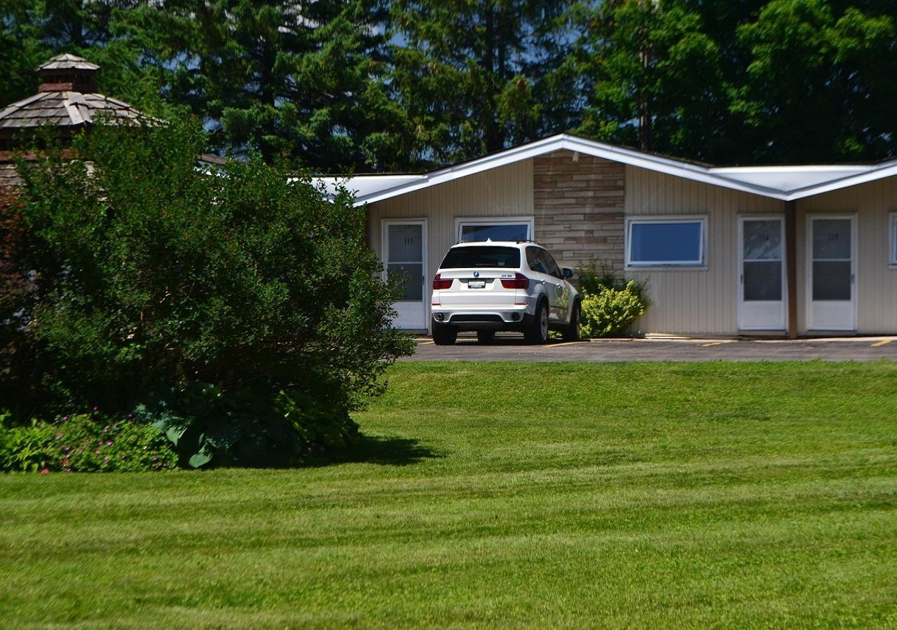 Stratford Suburban Motel Exterior foto